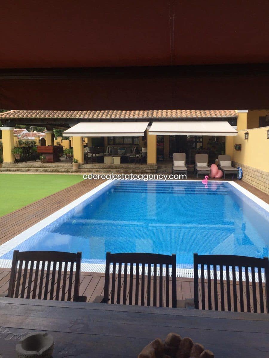 5 slaapkamer Villa te huur in Rota met zwembad garage - € 1.700 (Ref: 9317221)