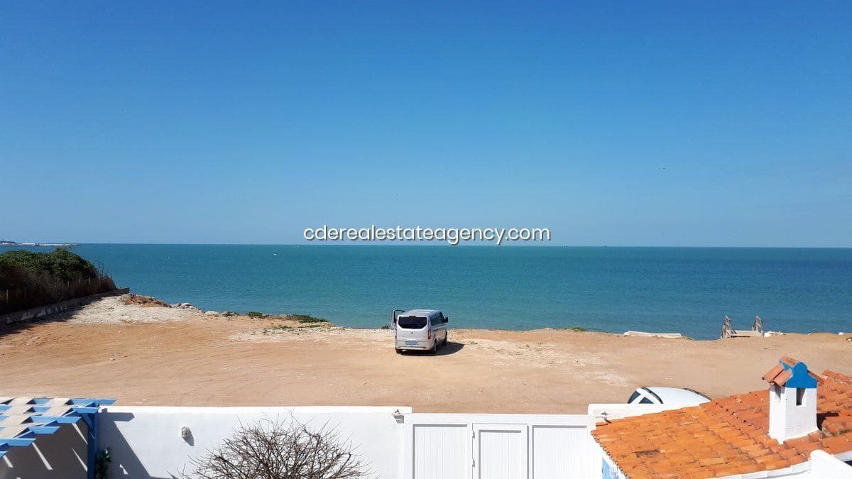 5 slaapkamer Villa te huur in Rota met zwembad garage - € 1.700 (Ref: 9317221)