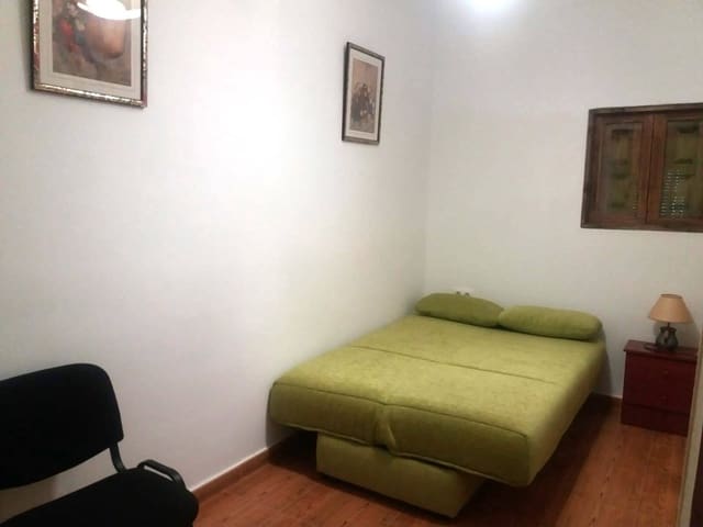 2 bedroom Villa for sale in Arroyomolinos de León - € 130,000 (Ref: 9325928)