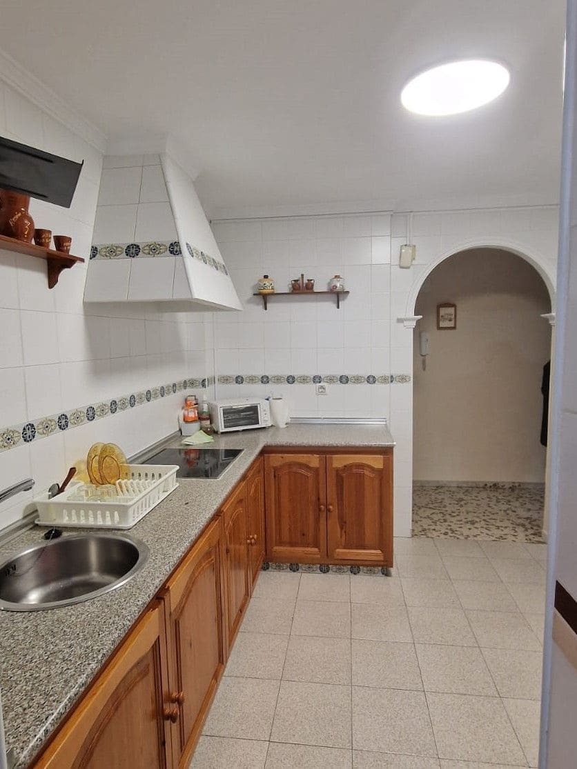 3 sovrum Lägenhet till salu i Rota - 170 000 € (Ref: 9512025)