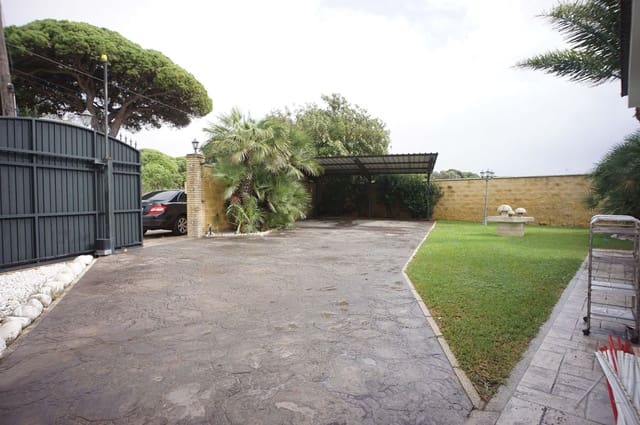 6 soverom Villa til leie i Chipiona med svømmebasseng garasje - € 2 500 (Ref: 9547540)