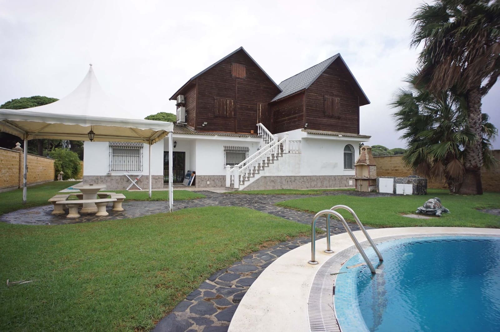 6 soverom Villa til leie i Chipiona med svømmebasseng garasje - € 2 500 (Ref: 9547540)