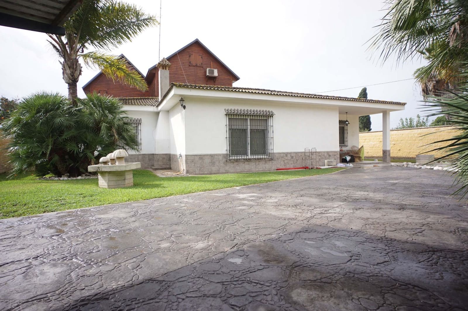 6 soverom Villa til leie i Chipiona med svømmebasseng garasje - € 2 500 (Ref: 9547540)