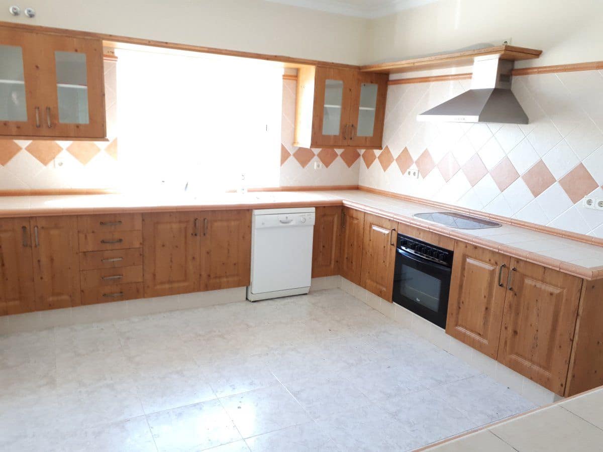 4 camera da letto Villa da affittare in Chipiona con piscina garage - 2.500 € (Rif: 9547541)