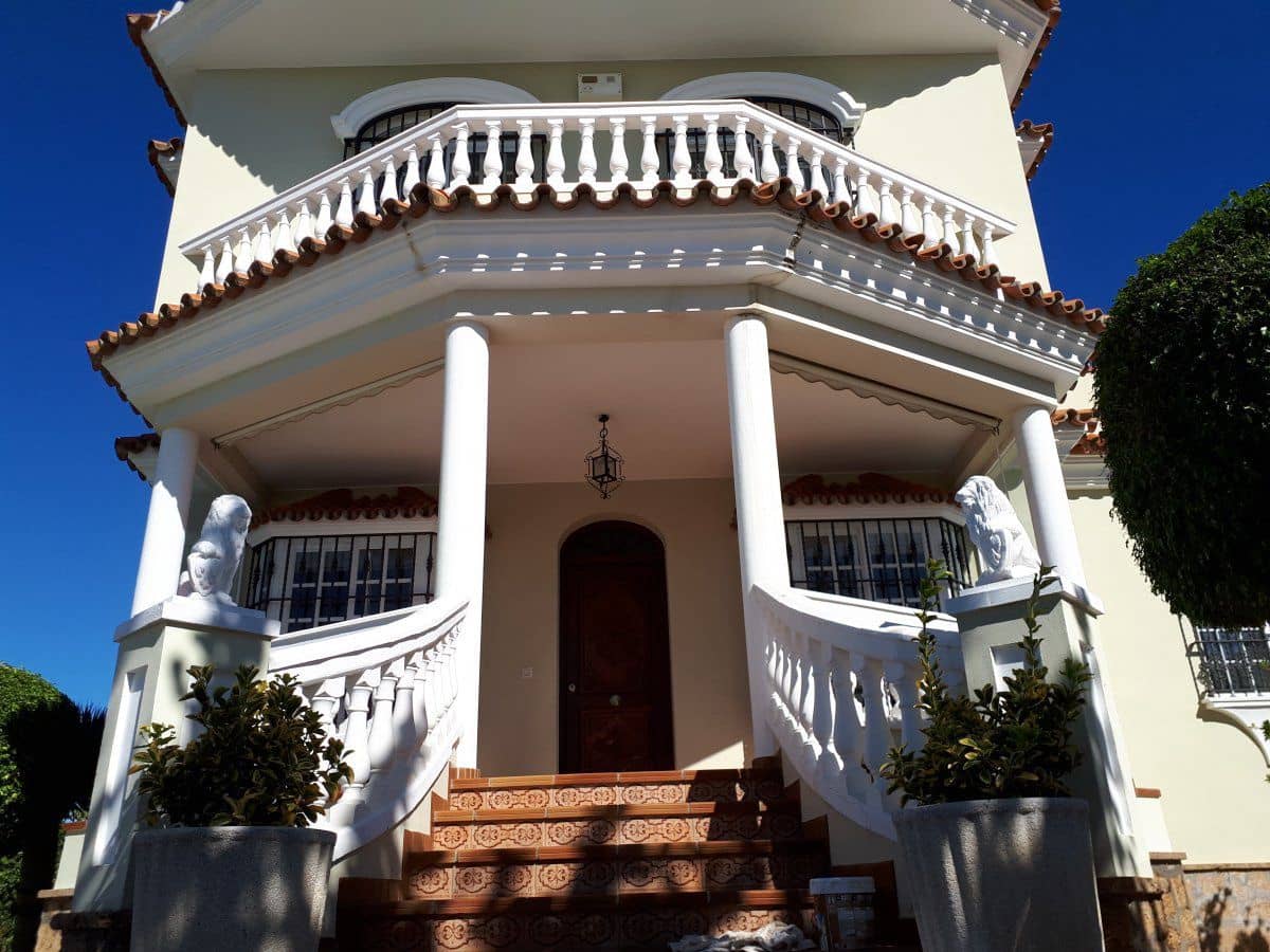 4 camera da letto Villa da affittare in Chipiona con piscina garage - 2.500 € (Rif: 9547541)