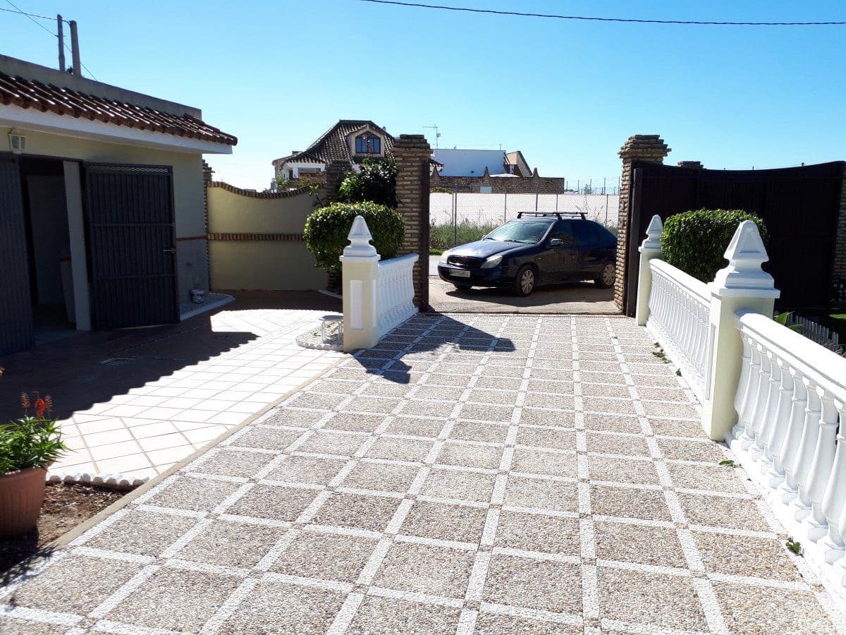 4 camera da letto Villa da affittare in Chipiona con piscina garage - 2.500 € (Rif: 9547541)