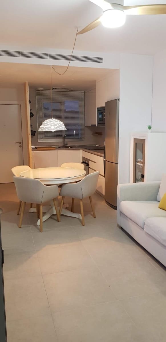 Appartement de 2 chambres à louer à Rota avec piscine garage - 1 440 € (Ref: 9806069)