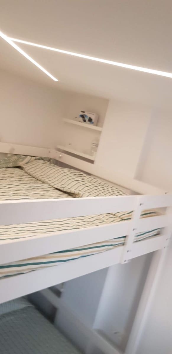 Appartement de 2 chambres à louer à Rota avec piscine garage - 1 440 € (Ref: 9806069)