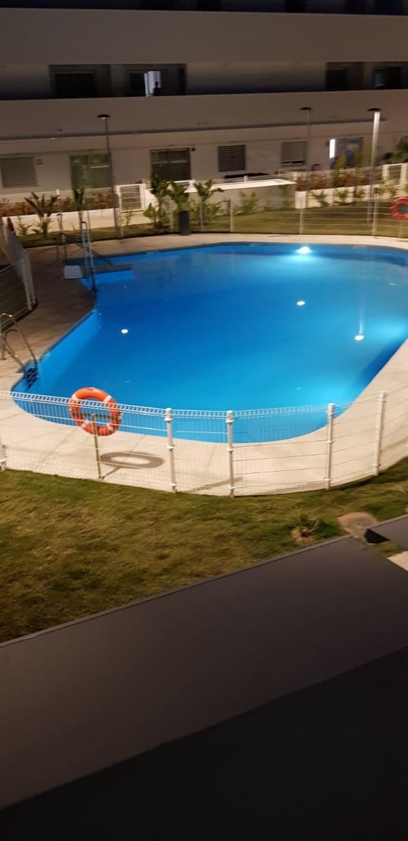 Appartement de 2 chambres à louer à Rota avec piscine garage - 1 440 € (Ref: 9806069)