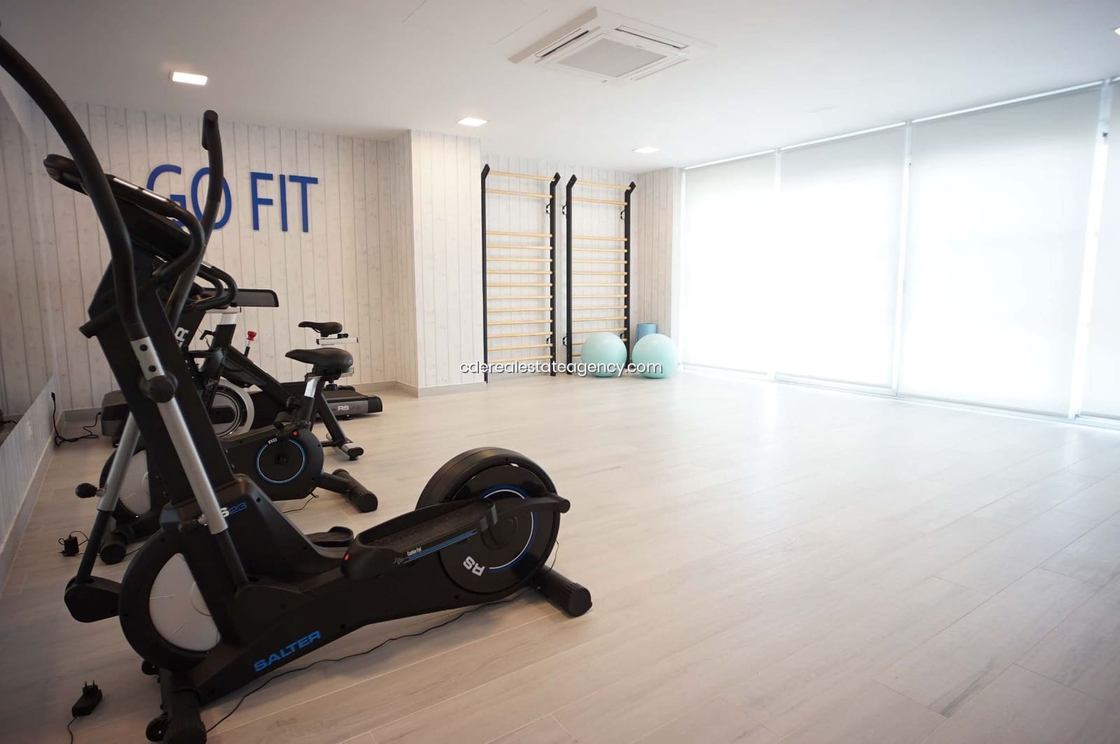 Appartement de 2 chambres à louer à Rota avec piscine garage - 1 440 € (Ref: 9806069)