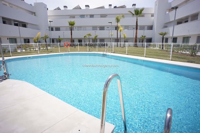 Appartement de 2 chambres à louer à Rota avec piscine garage - 1 440 € (Ref: 9806069)