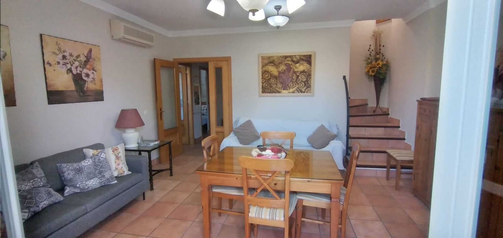 3 camera da letto Villetta Bifamiliare da affittare in Rota con piscina garage - 1.600 € (Rif: 9806070)