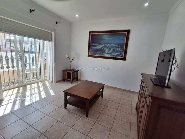 3 soverom Villa til leie i Chipiona med garasje - € 1 440 (Ref: 9806071)