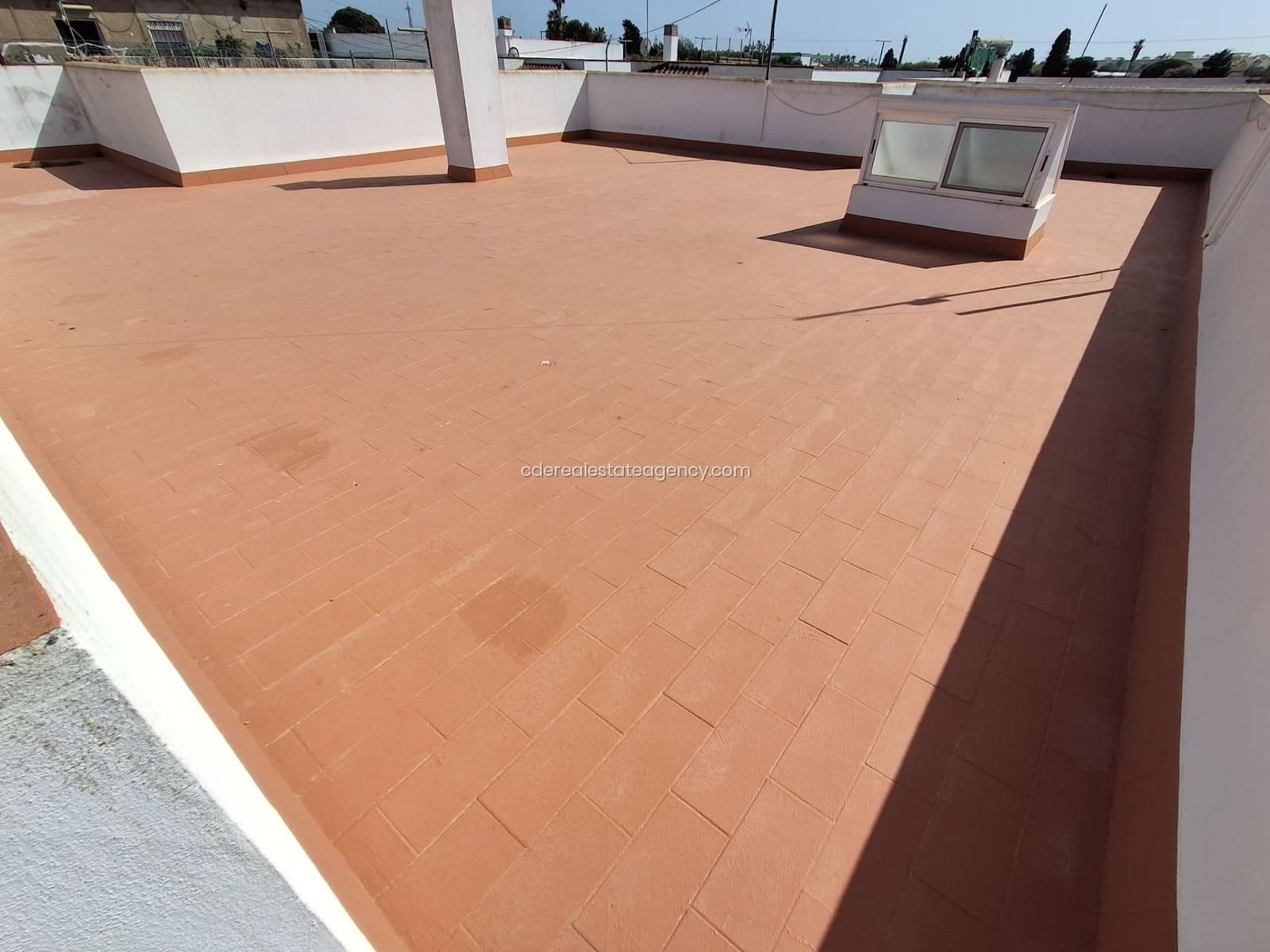 3 soverom Villa til leie i Chipiona med garasje - € 1 440 (Ref: 9806071)