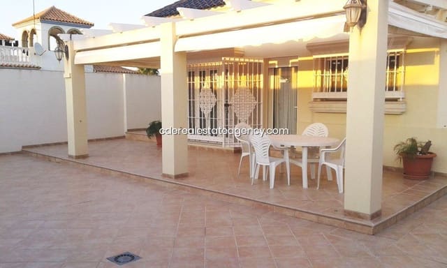 4 soveværelse Villa til leje i Chipiona med swimmingpool garage - € 2.500 (Ref: 9806073)