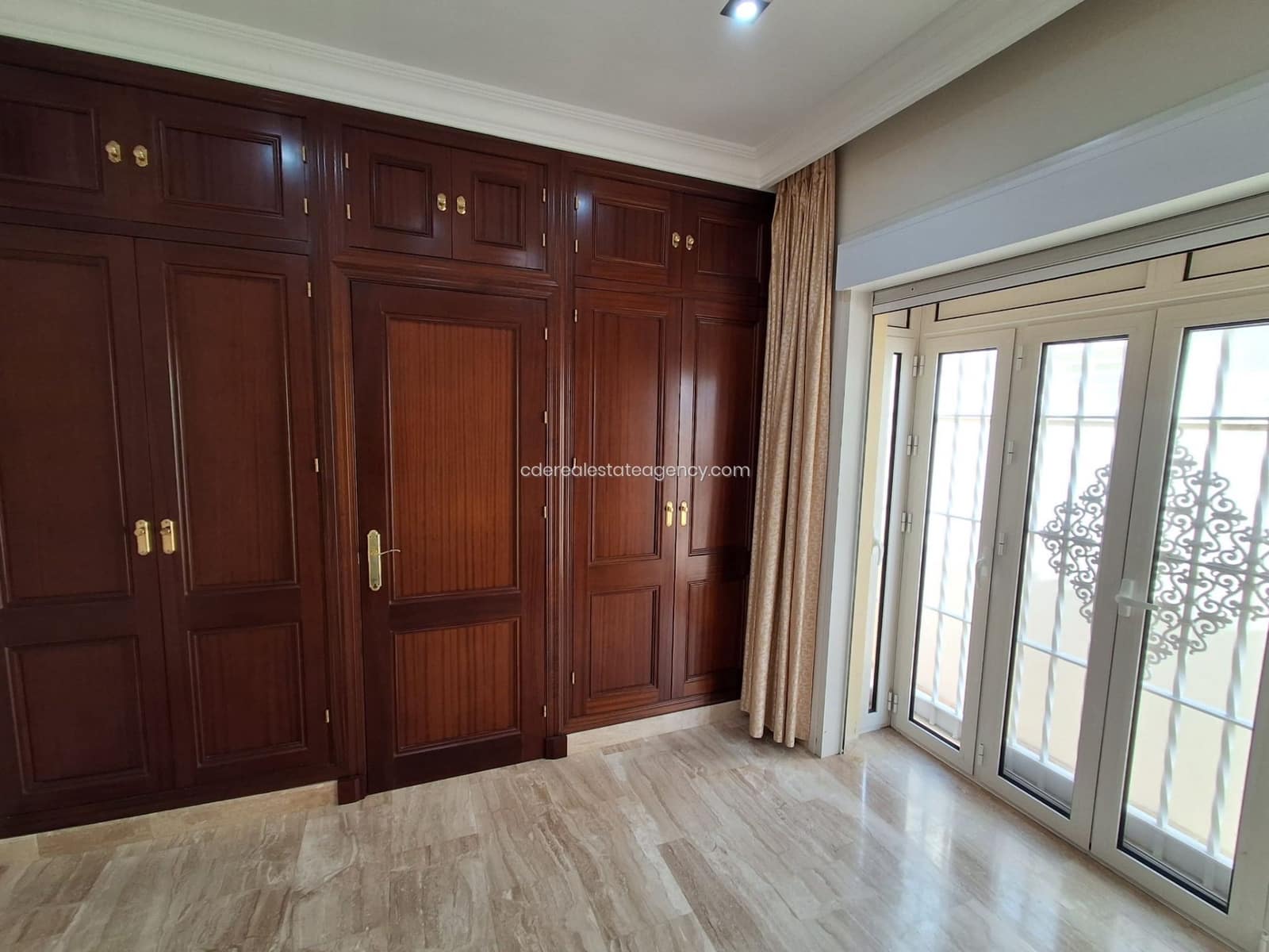 4 soveværelse Villa til leje i Chipiona med swimmingpool garage - € 2.500 (Ref: 9806073)