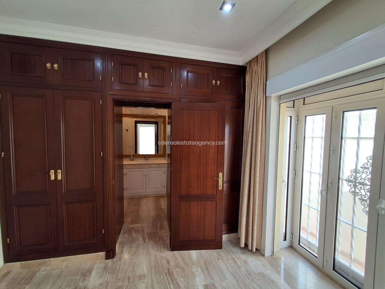 4 soveværelse Villa til leje i Chipiona med swimmingpool garage - € 2.500 (Ref: 9806073)