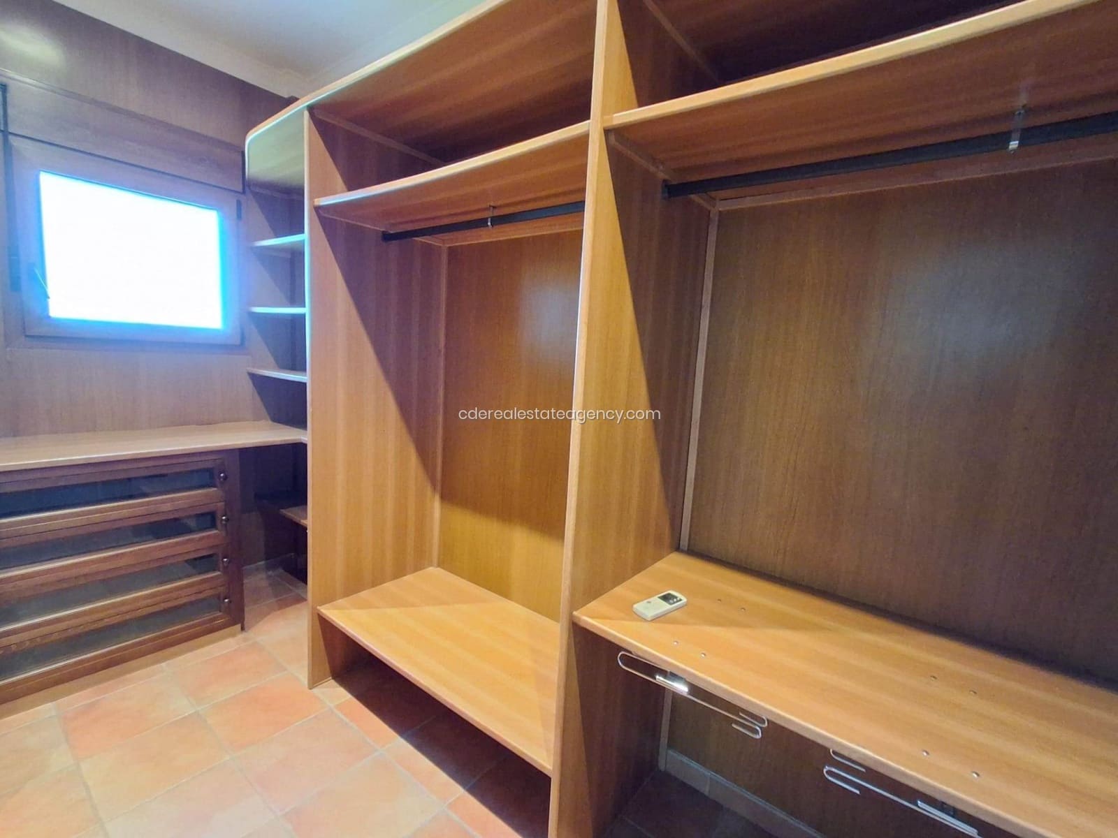 4 slaapkamer Villa te huur in Chipiona met garage - € 2.500 (Ref: 9824611)