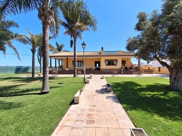 4 slaapkamer Villa te huur in Chipiona met garage - € 2.500 (Ref: 9824611)