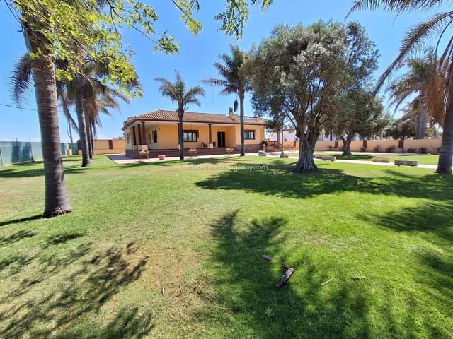 4 slaapkamer Villa te huur in Chipiona met garage - € 2.500 (Ref: 9824611)