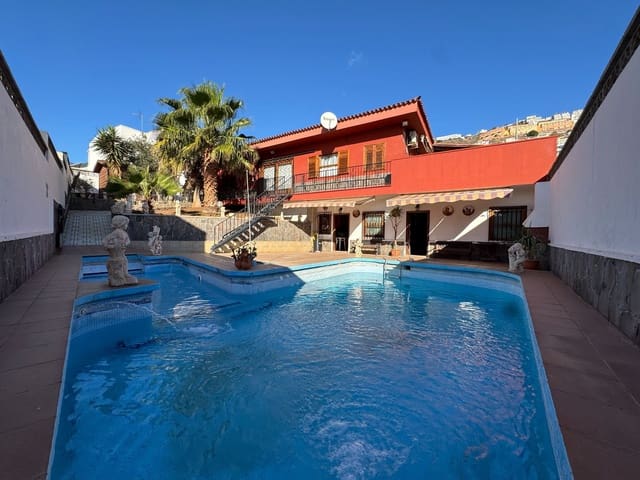 5 slaapkamer Villa te koop in El Rosario met zwembad garage - € 590.000 (Ref: 9141304)
