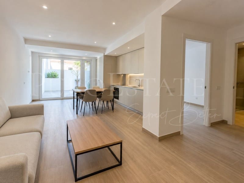 2 bedroom Apartment for sale in Palma de Mallorca - € 340,000 (Ref: 10135963)