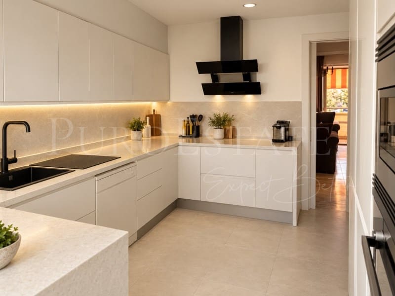 3 bedroom Apartment for sale in Palma de Mallorca - € 370,000 (Ref: 10177091)