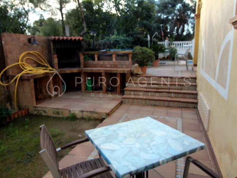 6 soverom Villa til salgs i Palmanova med svømmebasseng garasje - € 1 990 000 (Ref: 5075061)