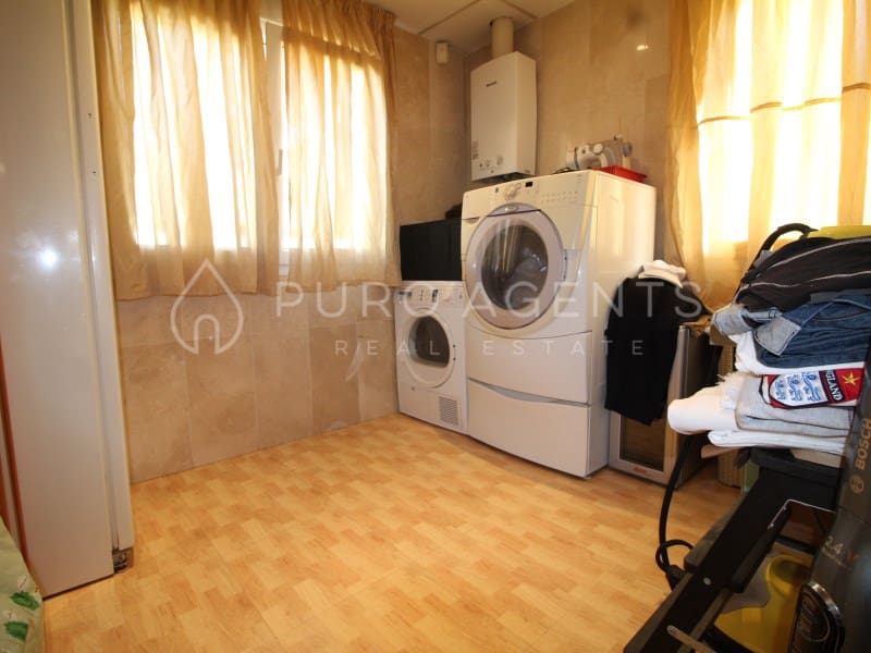 6 soverom Villa til salgs i Palmanova med svømmebasseng garasje - € 1 990 000 (Ref: 5075061)