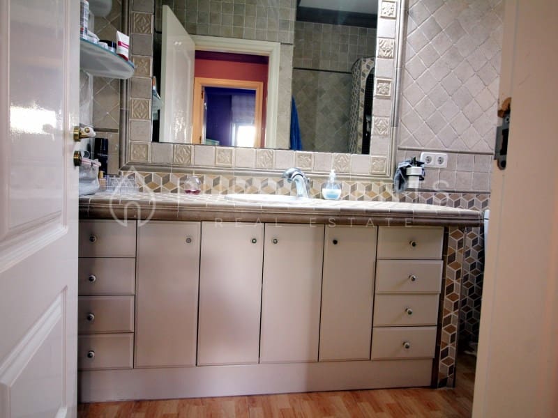 6 soverom Villa til salgs i Palmanova med svømmebasseng garasje - € 1 990 000 (Ref: 5075061)