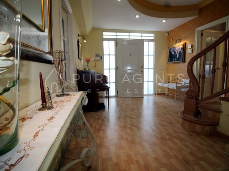 6 soverom Villa til salgs i Palmanova med svømmebasseng garasje - € 1 990 000 (Ref: 5075061)