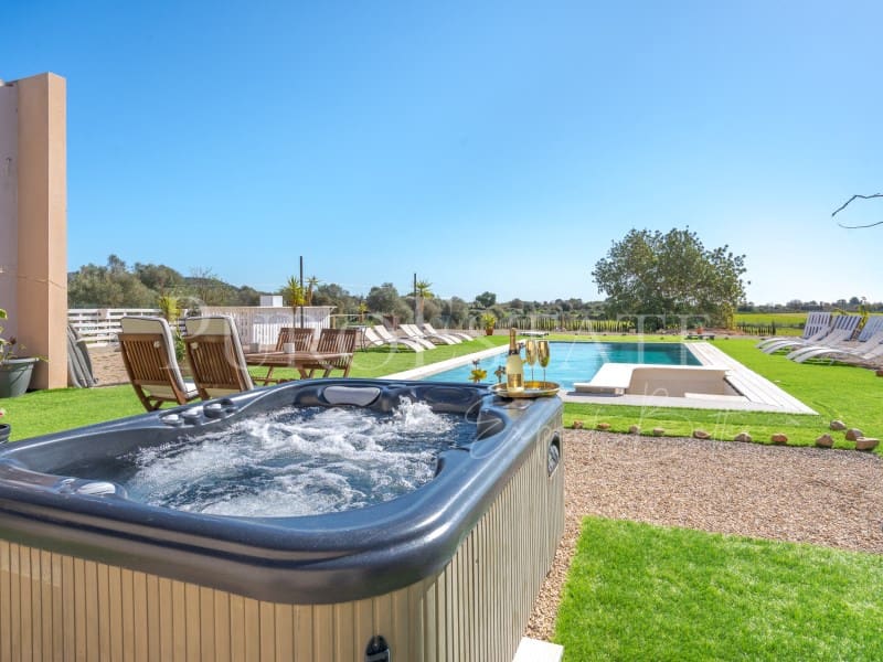 5 bedroom Finca/Country House for sale in Llucmajor with pool garage - € 2,995,000 (Ref: 6645324)