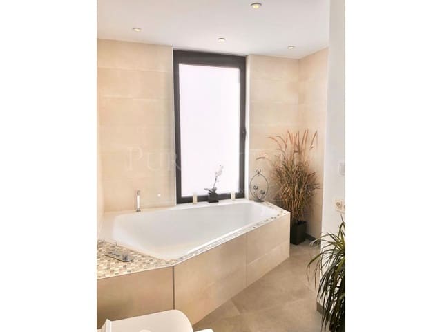 5 soveværelse Finca/Landehus til salg i Llucmajor med swimmingpool garage - € 2.995.000 (Ref: 6645324)