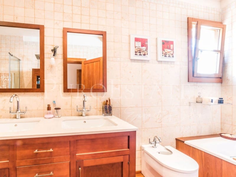 5 soverom Hus til salgs i Santa Ponsa med svømmebasseng garasje - € 3 500 000 (Ref: 6862943)