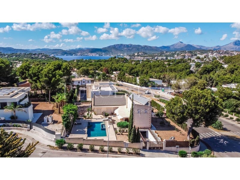 5 soverom Hus til salgs i Santa Ponsa med svømmebasseng garasje - € 3 500 000 (Ref: 6862943)