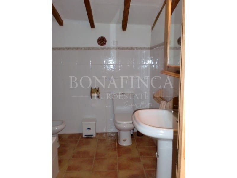 4 soveværelse Byhus til salg i Lloseta med swimmingpool garage - € 540.000 (Ref: 7889180)