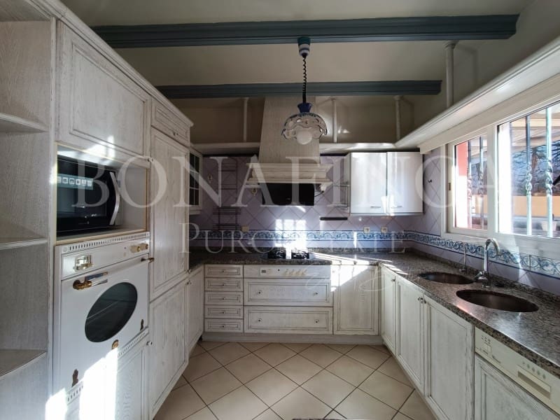 6 soveværelse Villa til salg i Costa de la Calma med garage - € 1.100.000 (Ref: 7979665)