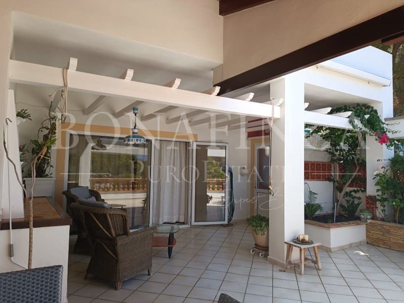 6 soveværelse Villa til salg i Costa de la Calma med garage - € 1.100.000 (Ref: 7979665)