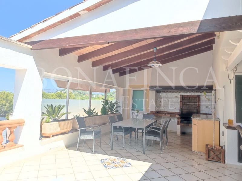 6 soveværelse Villa til salg i Costa de la Calma med garage - € 1.100.000 (Ref: 7979665)