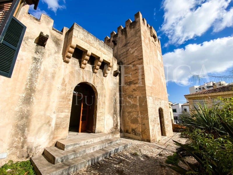 6 soverom Villa til salgs i Palma de Mallorca med svømmebasseng garasje - € 2 145 000 (Ref: 8051847)