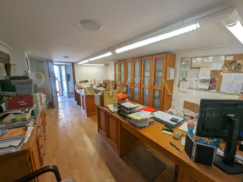 Commercial for sale in Manacor - € 3,182,000 (Ref: 8165907)