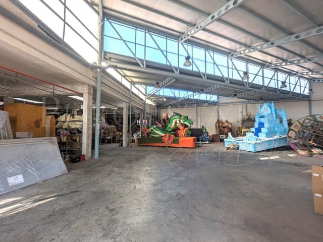 Erhverv til salg i Manacor - € 3.182.000 (Ref: 8165907)