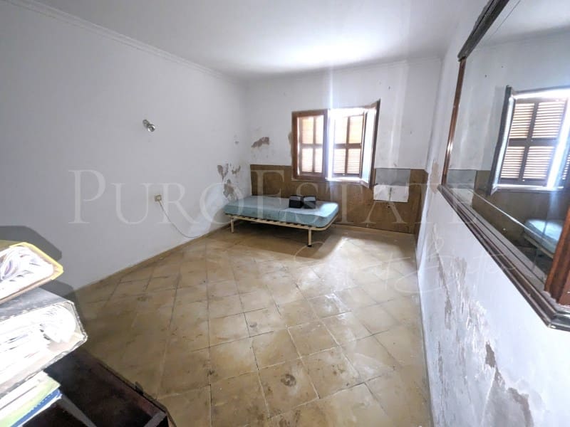 Kommersiell til salgs i Cala Millor - € 399 000 (Ref: 8181945)