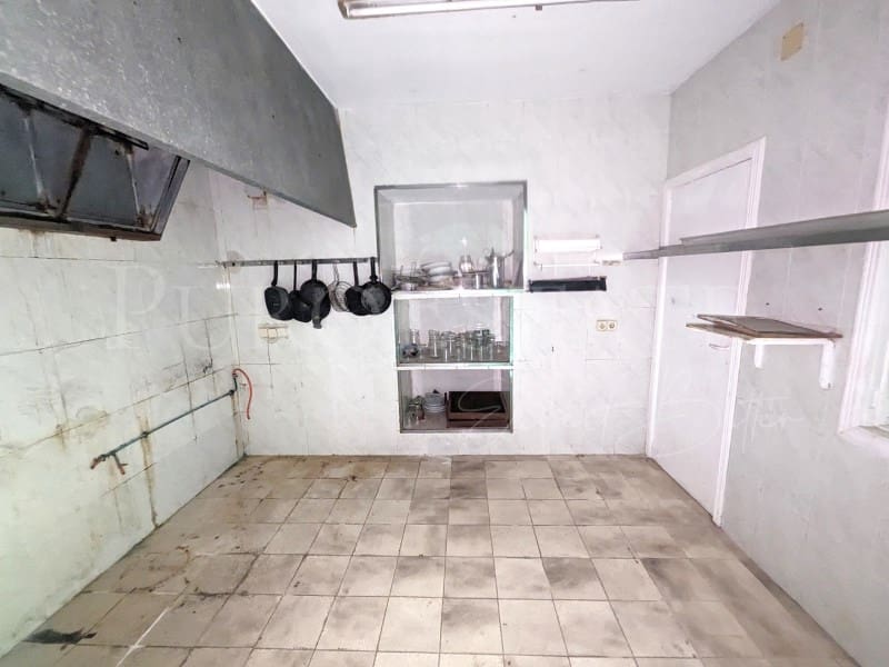 Kommersiell til salgs i Cala Millor - € 399 000 (Ref: 8181945)