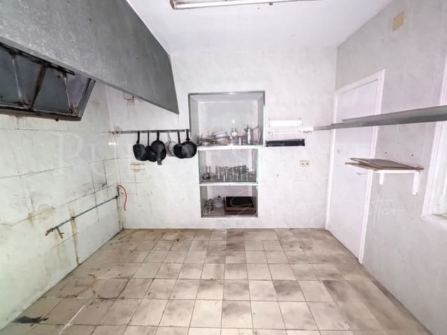 Erhverv til salg i Cala Millor, Son Servera - € 399.000 (Ref: 8181945)