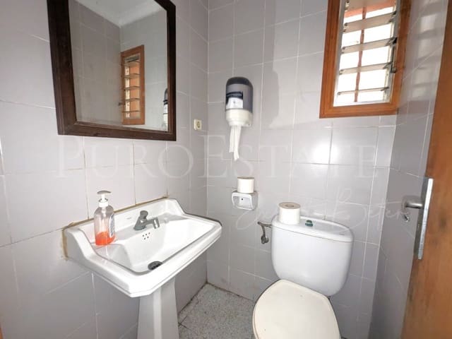 Erhverv til salg i Cala Millor, Son Servera - € 399.000 (Ref: 8181945)