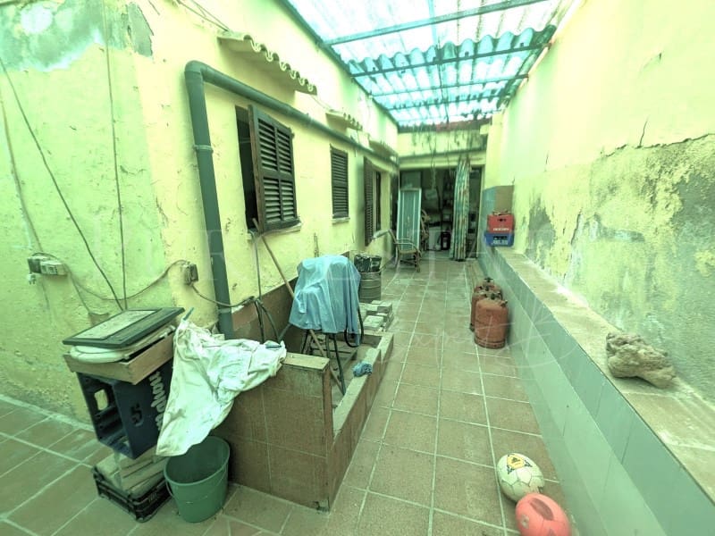 Kommersiell til salgs i Cala Millor - € 399 000 (Ref: 8181945)