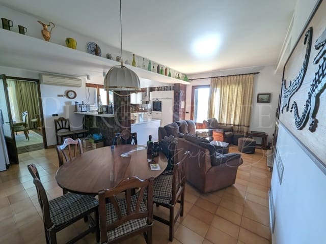 6 soverom Villa til salgs i Manacor med svømmebasseng garasje - € 1 350 000 (Ref: 8366285)