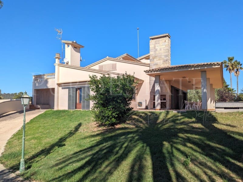 6 soverom Villa til salgs i Manacor med svømmebasseng garasje - € 1 350 000 (Ref: 8366285)