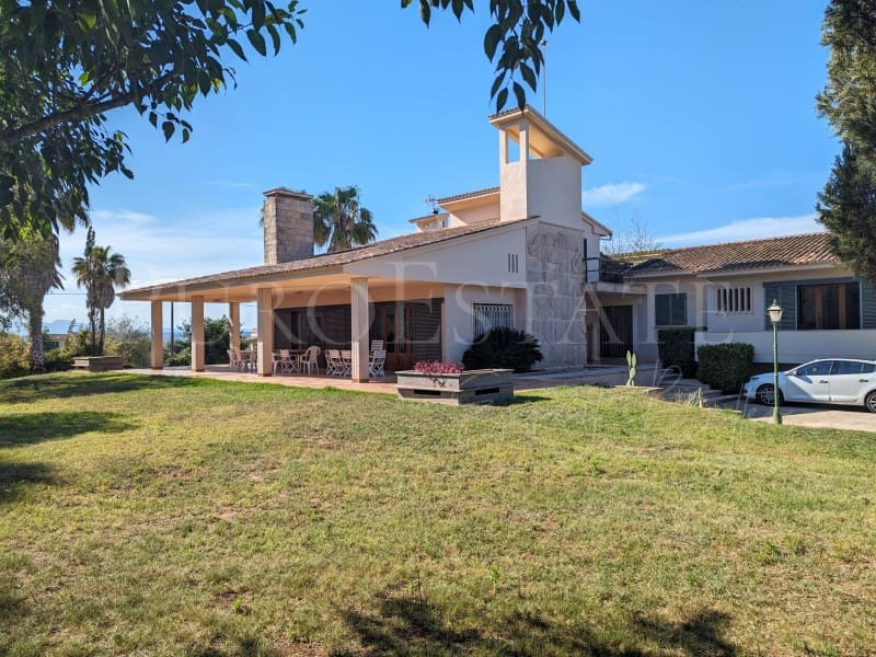 6 soverom Villa til salgs i Manacor med svømmebasseng garasje - € 1 350 000 (Ref: 8366285)